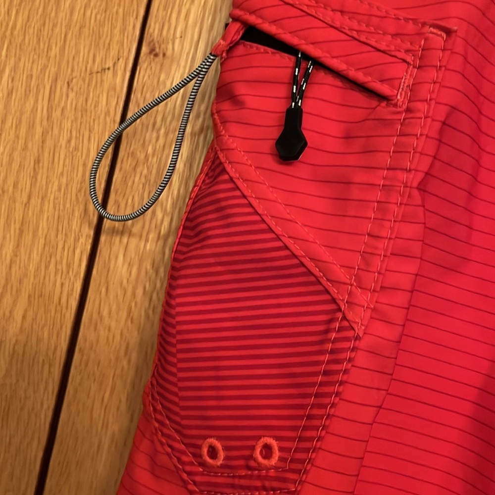 Volcom Size 28 Small Mod-Tech Red Black 10” Liber… - image 8